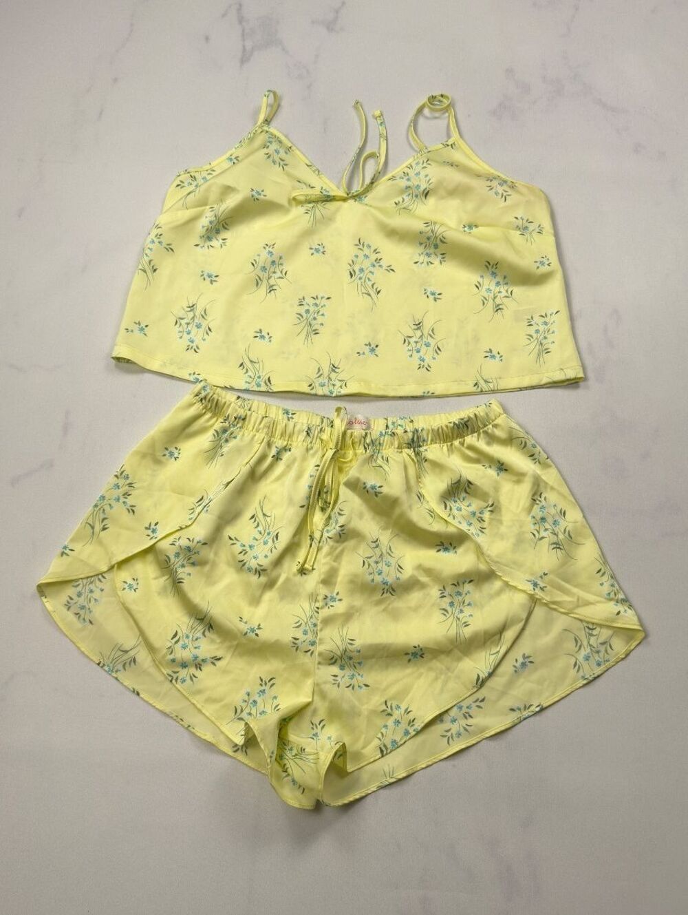 Colsie Two Piece Yellow Floral Lounge Set Crop Top & Shorts - Womens S